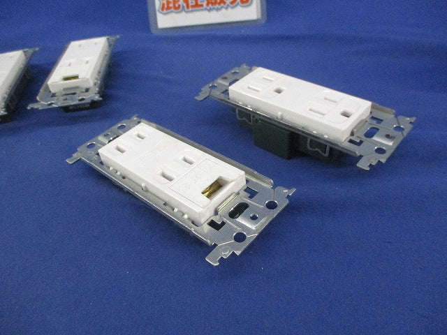 埋込アースターミナル付ダブルコンセントセット(混在4個入) WTL1532W他