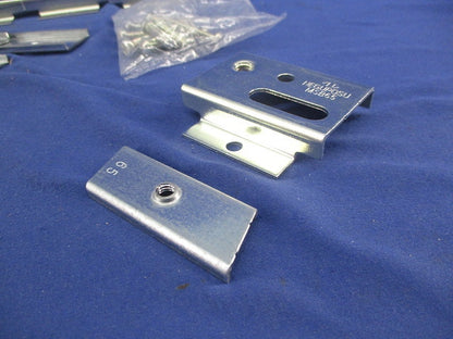 ネグロック 軽量間仕切り用ボックス支持ボルト取付金具(10個入) MSB65