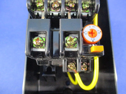 電磁開閉器200V(ケース付) MUF7H