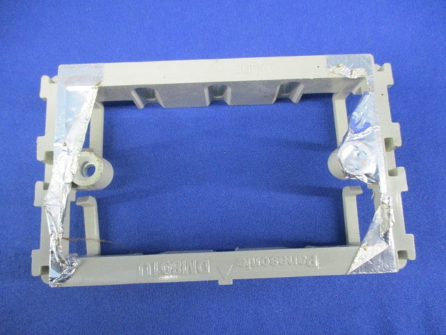 らくワーク配管取付枠1コ用(22個入) DM801U