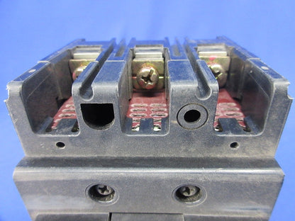 ノーヒューズ遮断器 WSシリーズ 高遮断容量形 NF50-HP 3P 30A(ジャンク品) NF50-HP