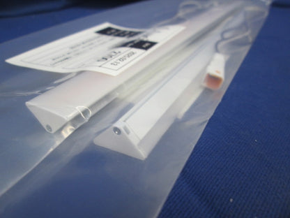 LED間接照明(9本入)(電源ケーブル・取付クリップ5本ずつ付属) LRMSK-T0333S-L27-DF-I-6他