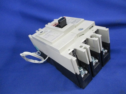 サーキットブレーカ3P3E50A(単3中性線欠相保護付) NV63-NCV