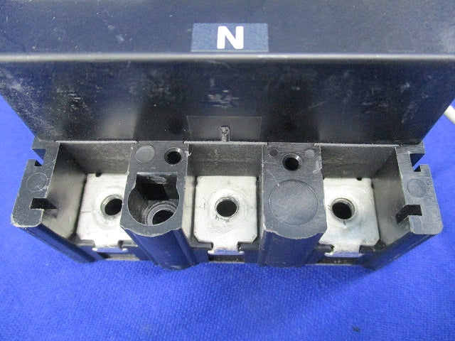 漏電遮断器3P3E40A(単3中性線欠相保護付) GBU-53EC