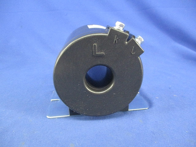 丸窓貫通形変流器 CC3L1-0605