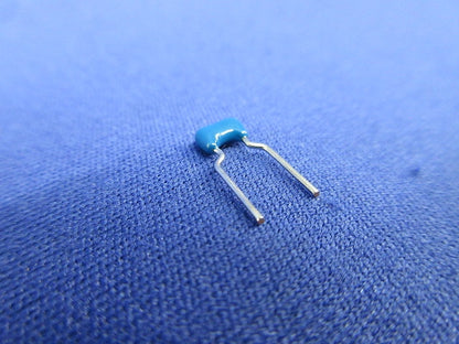 セラミックコンデンサ 100個入 FK26 C0G 1H 271J
