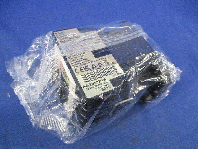 電磁接触器100V SC-05