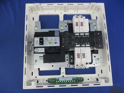 住宅用分電盤30A MAG33042M