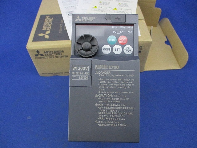 インバータ FR-E720-0.75K