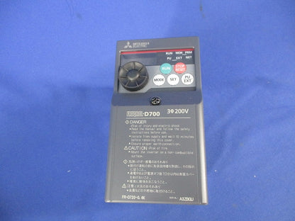 インバータ FR-D720-0.4K