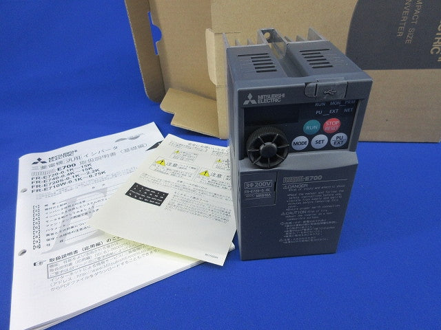 インバータ FR-E720-0.4K