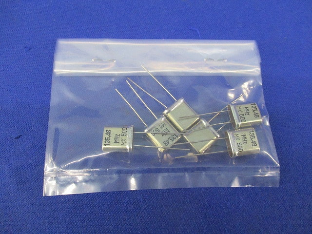 水晶振動子(クリスタル) 6個入 HC-18/T 135.48MHz