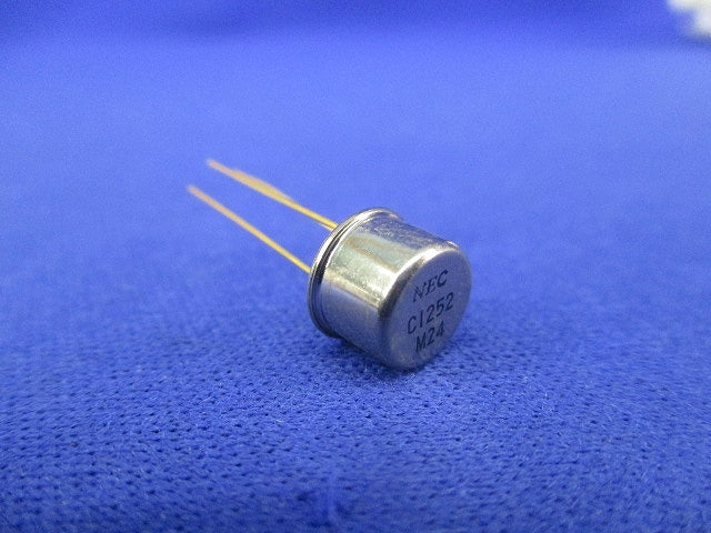 トランジスタ 4個入 2SC1252