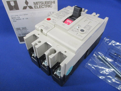 漏電遮断器 3P15A30ｍA 100-440VAC NV63-CV3P3E15A