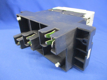 漏電アラーム遮断器 3P20A30ｍA 100/440VAC NV125-SV3P20A