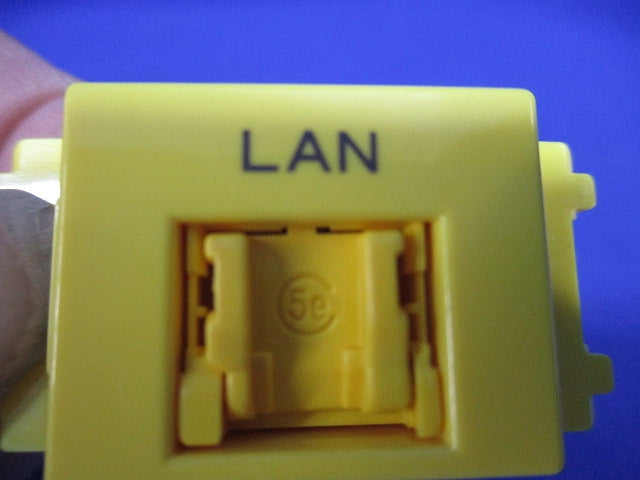 Cat5e埋込LAＮコンセントセット(色混在7個入) LWU-NT