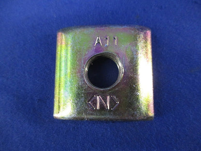 ダクターチャンネル用中ナット(10個入) DHN