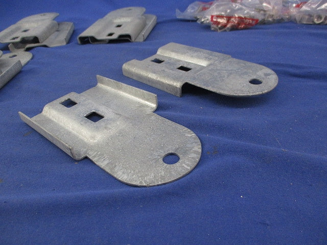 上下自在継ぎ金具(4組入)(亜鉛) Z-SRFG1NB