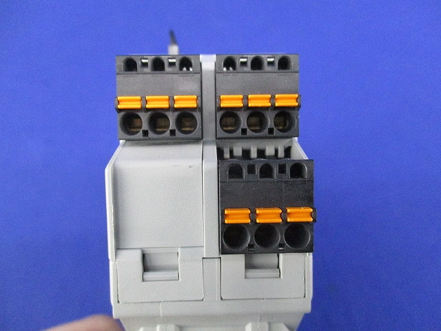 セーフティ・リレーユニット G9SX-AD322-T15-RC