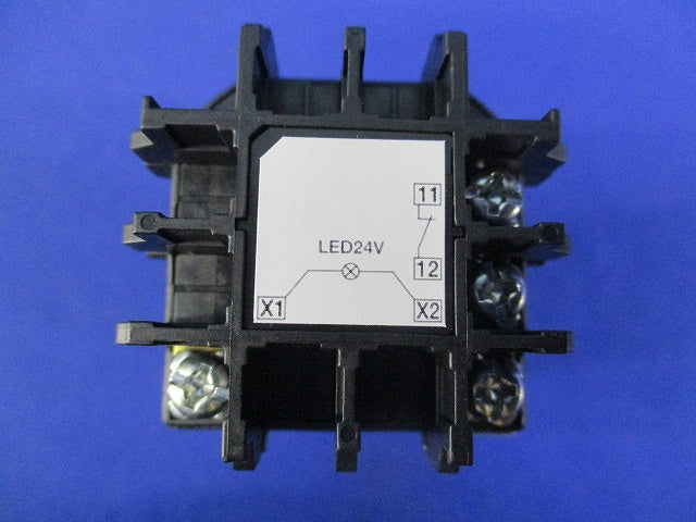 非常用停止押ボタンスイッチ φ22 XW1E-LV401Q4MR