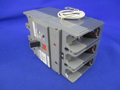 単3中性線欠相保護付 サーキットブレーカ3P2E200A(ジャンク品) BCW-225N BCW32005