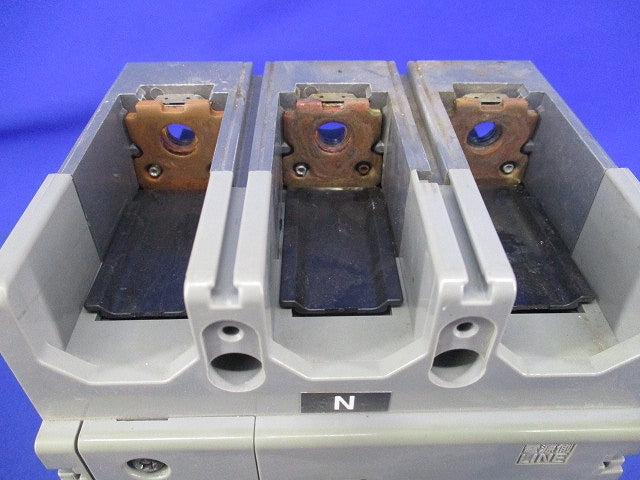 単3中性線欠相保護付 サーキットブレーカ3P2E200A(ジャンク品) BCW-225N BCW32005