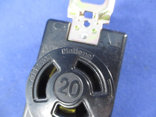引掛埋込コンセント(4個入)National WF2320K