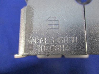 ハゼ式折板屋根用支持金具(4個入) SD-DSH4
