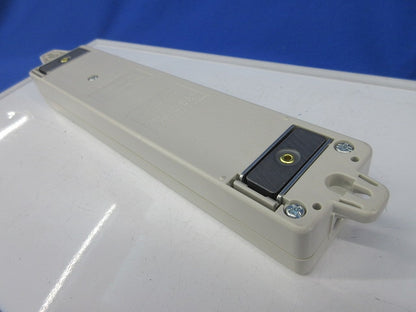 マグネット付OAタップ 4コ口 WCH2404