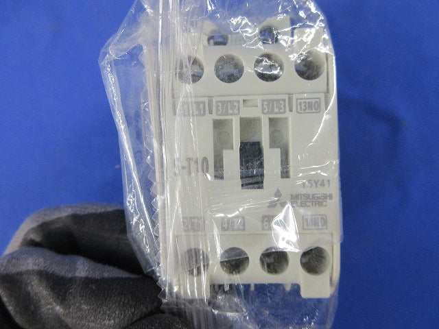 電磁接触器(新品未開封) S-T10