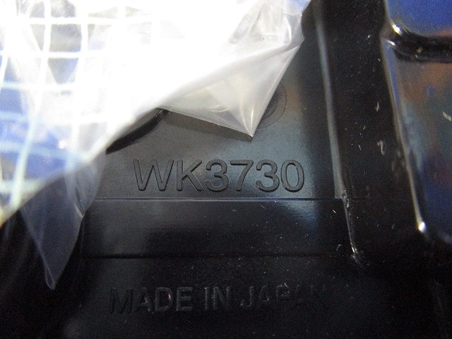 小型接地2P30A角型コンセント 250V ブラック WK3730B