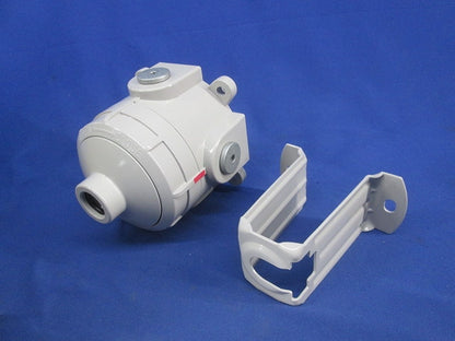 吊下金具付 閉栓16mm(鉄) AGA16