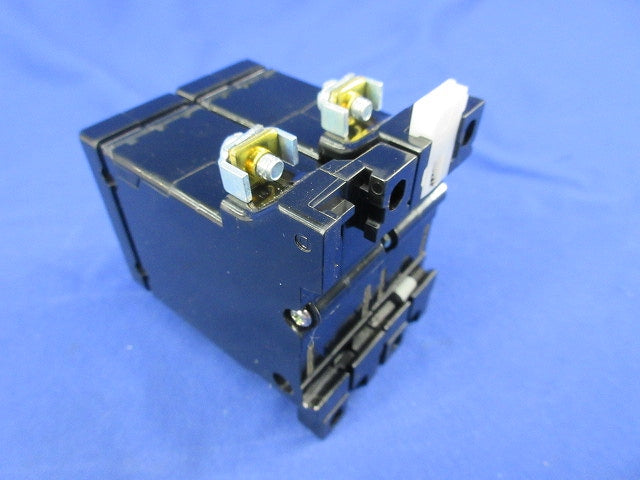 サーキットプロテクタ2P5A(ジャンク品) CP32D