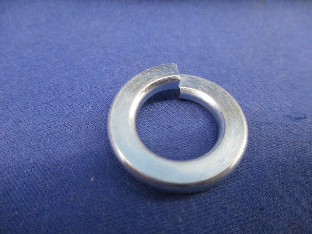 スプリングワッシャー(200個以上入)(サイズは写真にてご検討下さい) 型番不明