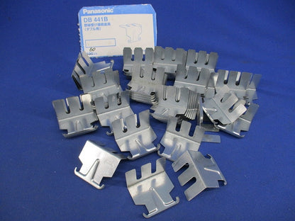 野縁受け接続金具(ダブル用)(60個入) DB441B