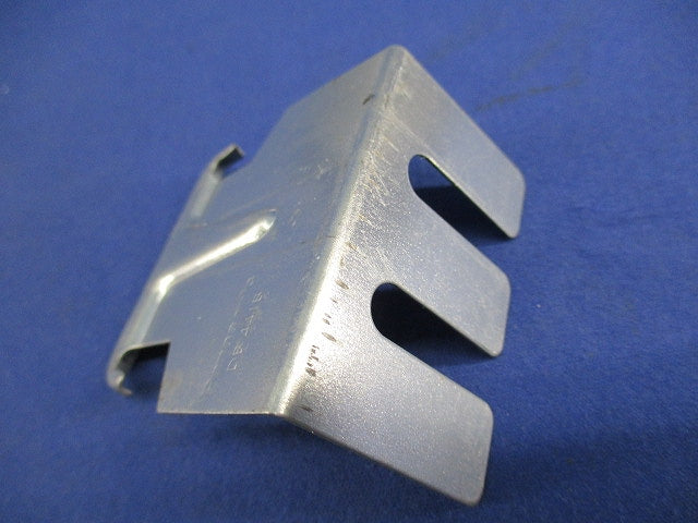野縁受け接続金具(ダブル用)(60個入) DB441B