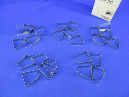 レースウェイ カバー止め金具(24個入) DF2C