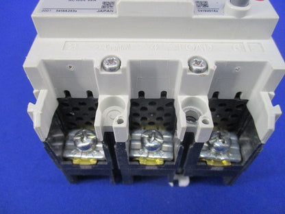 漏電遮断器3P3E30A DG33D ED3AED-030B