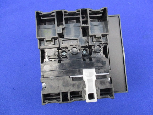 漏電遮断器 3P3E30A100mA 100-200VAC EB-50E3P30A