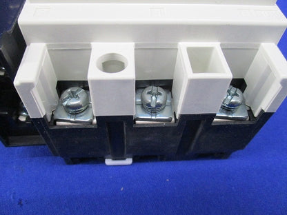 漏電遮断器 3P3E30A100mA 100-200VAC EB-50E3P30A