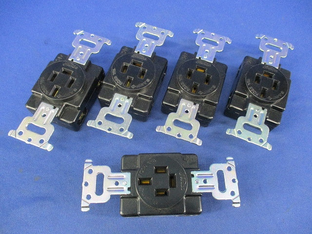 埋込コンセント3P15A250V(5個入) DC2543E