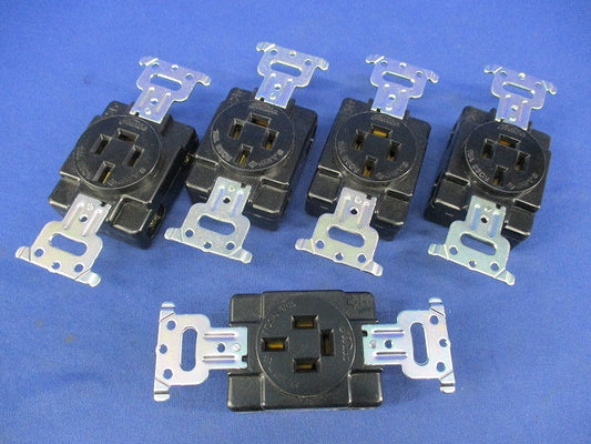 埋込コンセント3P15A250V(5個入) DC2543E