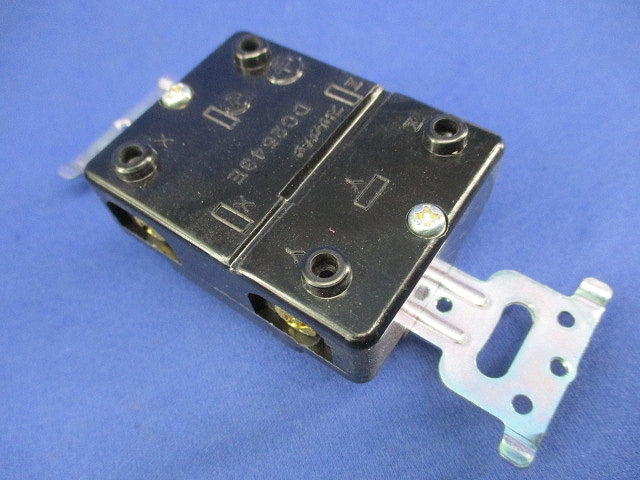 埋込コンセント3P15A250V(5個入) DC2543E