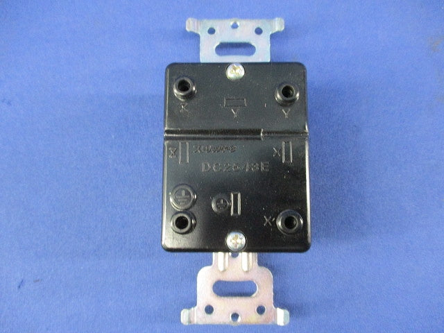 埋込コンセント3P15A250V(5個入) DC2543E