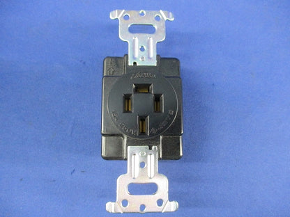 埋込コンセント3P15A250V(5個入) DC2543E