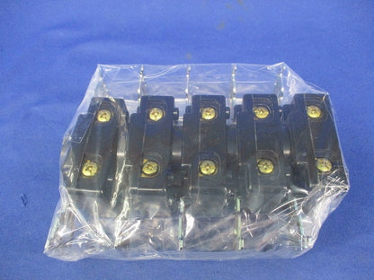 埋込コンセント3P15A250V(5個入) DC2543E