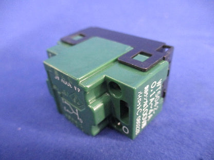 埋込パイロット･ホタルスイッチC(3路)(3個入)National WT5042