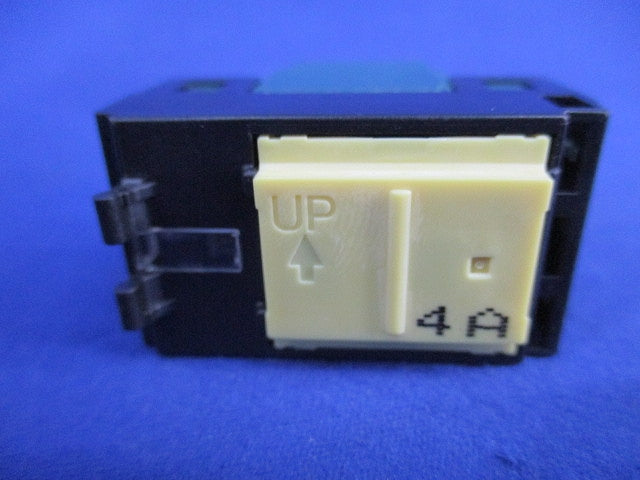 埋込パイロット･ホタルスイッチC(3路)(3個入)National WT5042