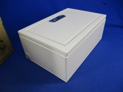 盤用キャビネット(露出形・木製基板付,片扉) B12-23C