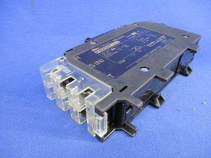 プラグインスリムサーキットブレーカ２P2E20A(ジャンク品) PNX52T